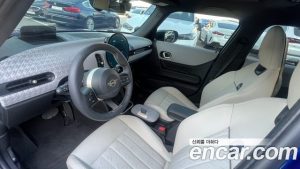 Mini Cooper 5Door Favoured 2025 года из Южной Кореи