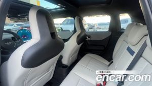 Mini Cooper 5Door Favoured 2025 года из Южной Кореи