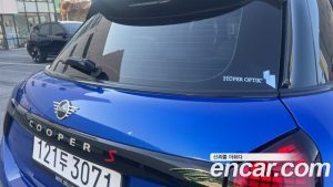 Mini Cooper 5Door Favoured 2025 года из Южной Кореи