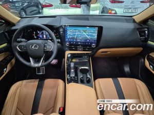 Lexus NX F-Sport 2025 года из Южной Кореи