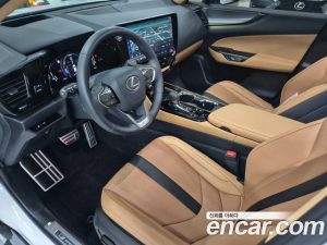 Lexus NX F-Sport 2025 года из Южной Кореи