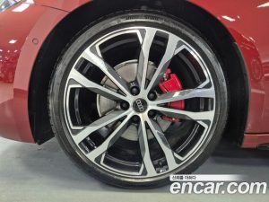 Audi A5 40 TFSI 4WD S Line Black Edition 2025 года из Южной Кореи