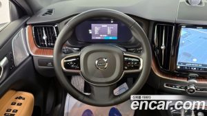 Volvo XC60 B6 ULTIMATE Bright 2024 года из Южной Кореи