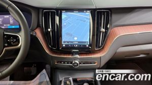Volvo XC60 B6 ULTIMATE Bright 2024 года из Южной Кореи