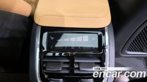 Volvo XC60 B6 ULTIMATE Bright 2024 года из Южной Кореи