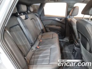 Audi Q4 e-tron 45 Premium 2025 года из Южной Кореи