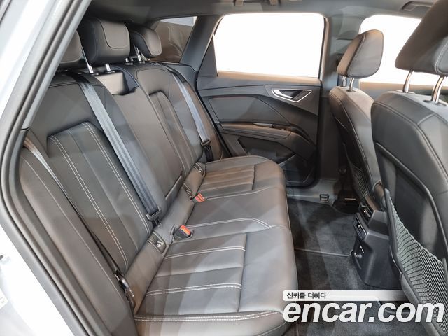 41053452_024.jpg Audi Q4 e-tron 45 Premium 2025 года из Южной Кореи