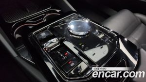 BMW 5-Series 530i xDrive 2024 года из Южной Кореи