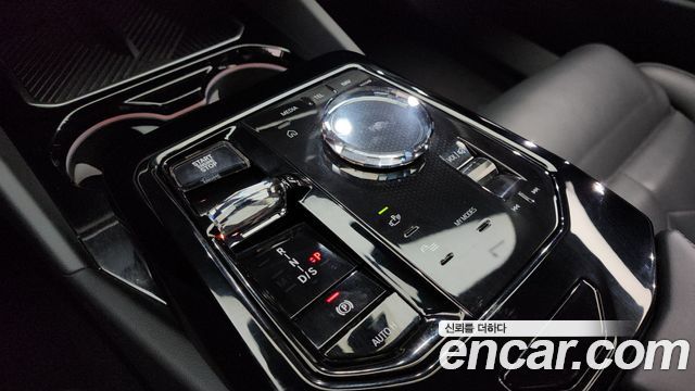 41054356_009.jpg BMW 5-Series 530i xDrive 2024 года из Южной Кореи