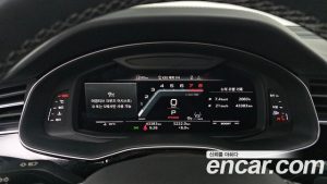 Audi Q8 55 TFSI 4WD Premium 2023 года из Южной Кореи
