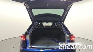 Audi Q8 55 TFSI 4WD Premium 2023 года из Южной Кореи
