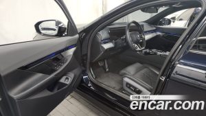 BMW 5-Series 530e M Sport 2024 года из Южной Кореи