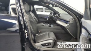 BMW 5-Series 530e M Sport 2024 года из Южной Кореи