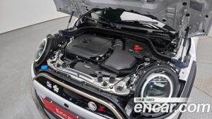 Mini Cooper Favoured 2025 года из Южной Кореи