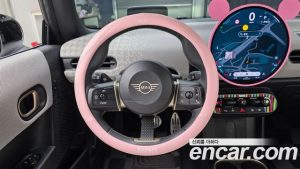 Mini Cooper Favoured 2025 года из Южной Кореи