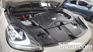 Porsche Cayenne 3.0 Coupe 2023 года из Южной Кореи