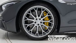 Mercedes-Benz SL-Class AMG SL63 4MATIC+ 2024 года из Южной Кореи