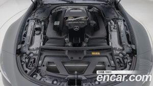 Mercedes-Benz SL-Class AMG SL63 4MATIC+ 2024 года из Южной Кореи