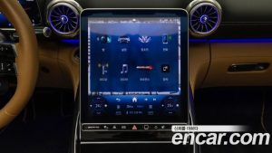 Mercedes-Benz SL-Class AMG SL63 4MATIC+ 2024 года из Южной Кореи