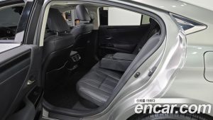 Lexus ES Luxury Plus 2023 года из Южной Кореи