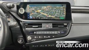 Lexus ES Luxury Plus 2023 года из Южной Кореи