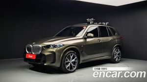 BMW X5 xDrive 40i M Sport 2025 года из Южной Кореи