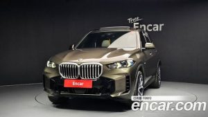 BMW X5 xDrive 40i M Sport 2025 года из Южной Кореи