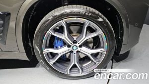 BMW X5 xDrive 40i M Sport 2025 года из Южной Кореи