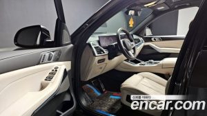 BMW X5 xDrive 40i M Sport 2025 года из Южной Кореи