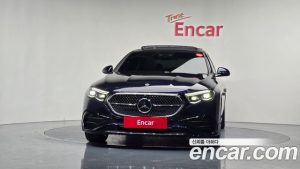 Mercedes-Benz E-Class E300 4MATIC AMG Line 2024 года из Южной Кореи