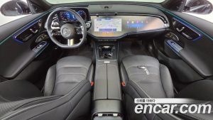 Mercedes-Benz E-Class E300 4MATIC AMG Line 2024 года из Южной Кореи