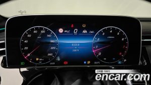 Mercedes-Benz E-Class E300 4MATIC AMG Line 2024 года из Южной Кореи