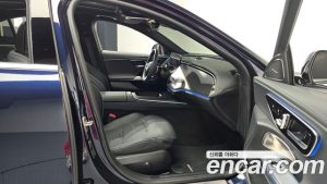 Mercedes-Benz E-Class E300 4MATIC AMG Line 2024 года из Южной Кореи