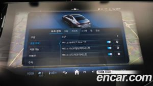 Mercedes-Benz E-Class E300 4MATIC AMG Line 2024 года из Южной Кореи
