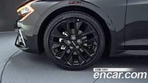 Kia K5 1.6 Turbo 2025 года из Южной Кореи