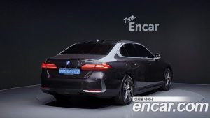 BMW i5 eDrive 40 2024 года из Южной Кореи