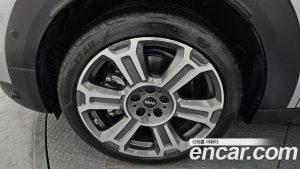 Mini Countryman ALL4 CLASSIC COMFORT PACK 2023 года из Южной Кореи