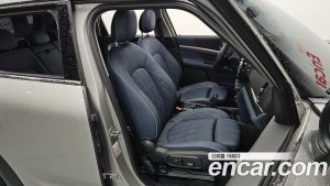 Mini Countryman ALL4 CLASSIC COMFORT PACK 2023 года из Южной Кореи