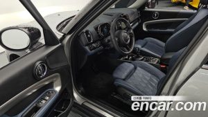 Mini Countryman ALL4 CLASSIC COMFORT PACK 2023 года из Южной Кореи
