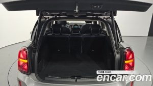 Mini Countryman ALL4 CLASSIC COMFORT PACK 2023 года из Южной Кореи
