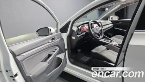 Volkswagen Golf 2.0 TDI Prestige 2022 года из Южной Кореи