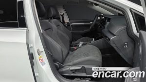 Volkswagen Golf 2.0 TDI Prestige 2022 года из Южной Кореи