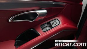 Porsche 718 2.0 2022 года из Южной Кореи