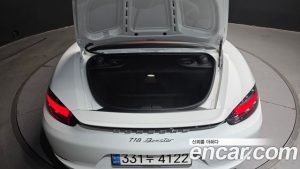 Porsche 718 2.0 2022 года из Южной Кореи