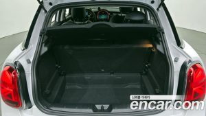 Mini Cooper 5Door CLASSIC 2024 года из Южной Кореи