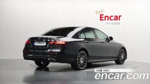 Mercedes-Benz E-Class E350 4MATIC AMG Line 2023 года из Южной Кореи