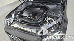 Mercedes-Benz E-Class E350 4MATIC AMG Line 2023 года из Южной Кореи