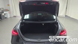 Mercedes-Benz E-Class E350 4MATIC AMG Line 2023 года из Южной Кореи