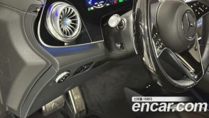 Mercedes-Benz EQS Maybach EQS680 4MATIC 2024 года из Южной Кореи