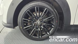 Mini Cooper Convertible CLASSIC 2024 года из Южной Кореи